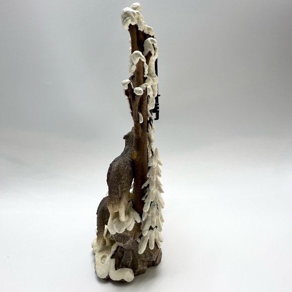 🕰️🌘🐺Cadona - Vintage Collectible Wolf Mantel Quartz Clock. - Picture 6 of 16